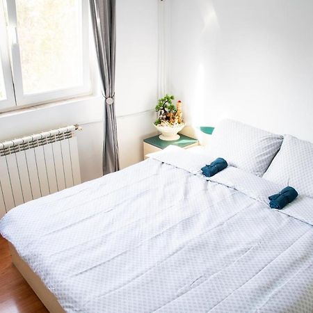 Family-Friendly Apartment Oradea Exteriör bild