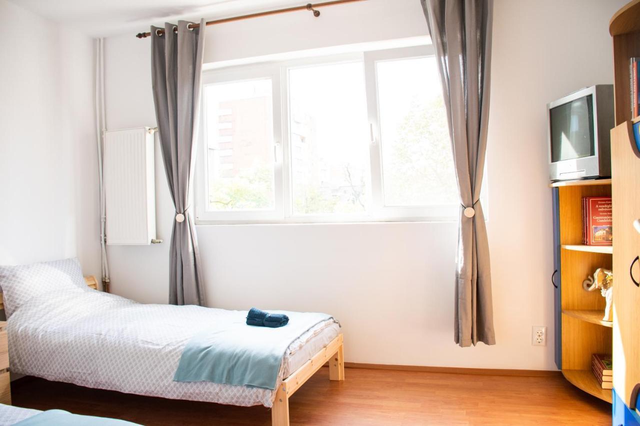 Family-Friendly Apartment Oradea Exteriör bild