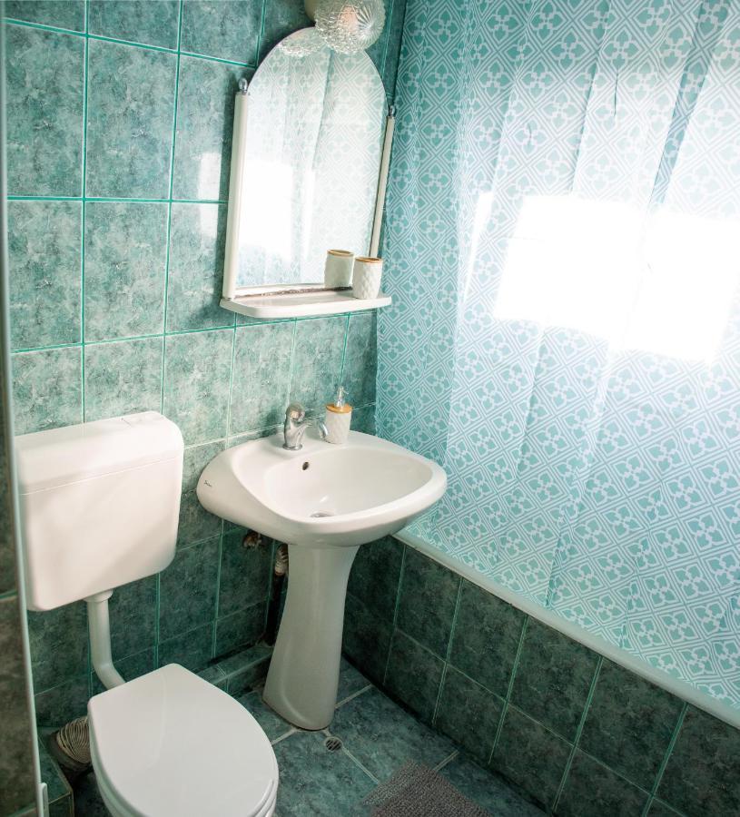 Family-Friendly Apartment Oradea Exteriör bild